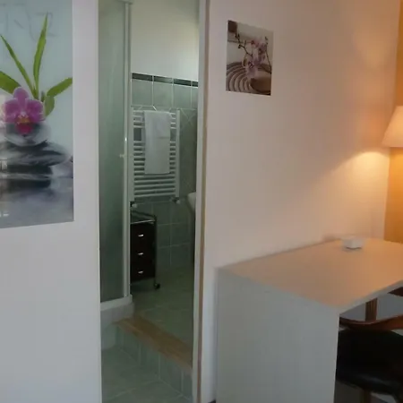 Al 258 Bed & Breakfast *